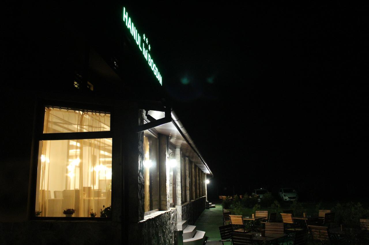 Hanul Lui Bogdan Economy Inn Făget Exteriér fotografie